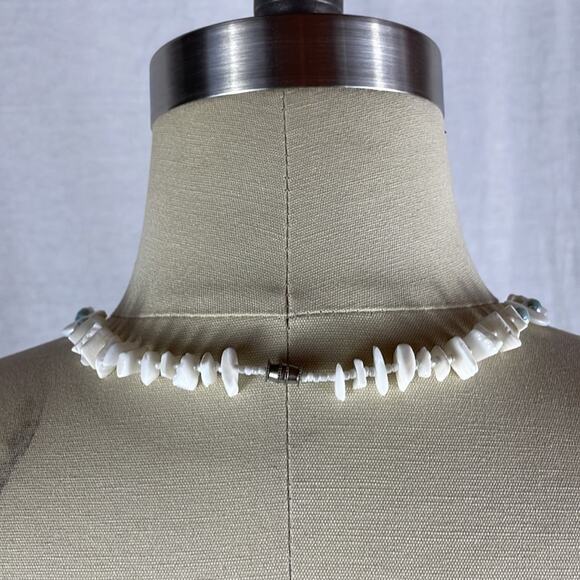 Cottage Grandmother White Shell Necklace - Picture 2 of 3